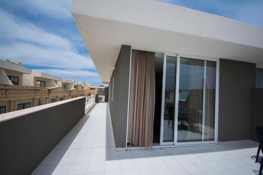 Depiro Apartment *